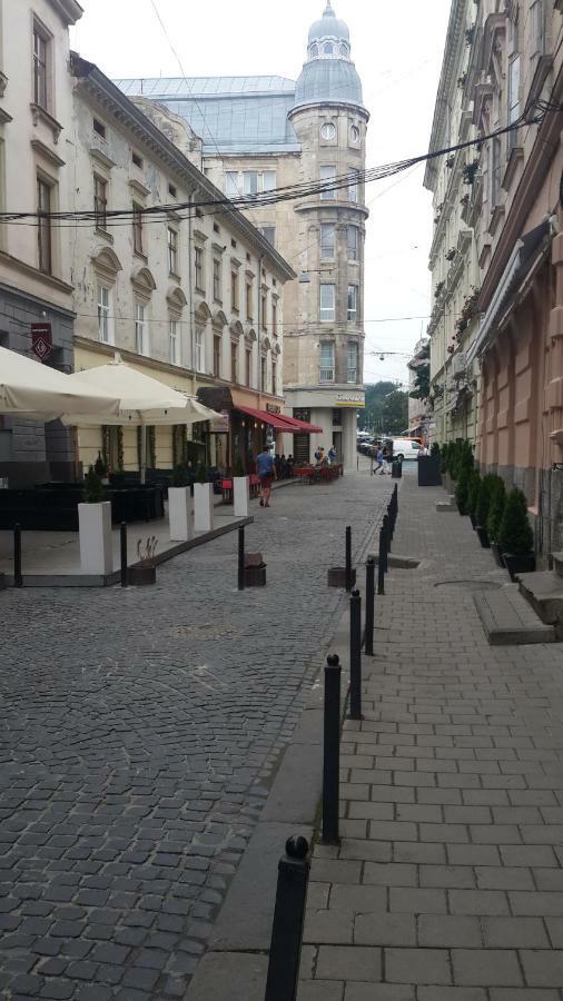 Apartment On Valova Street ลวีฟ ภายนอก รูปภาพ
