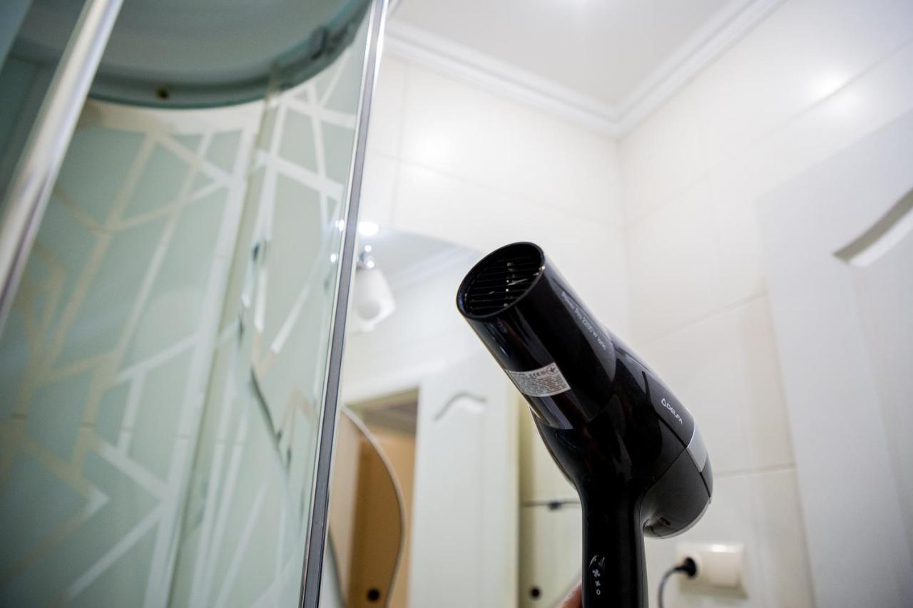 Apartment On Valova Street ลวีฟ ภายนอก รูปภาพ