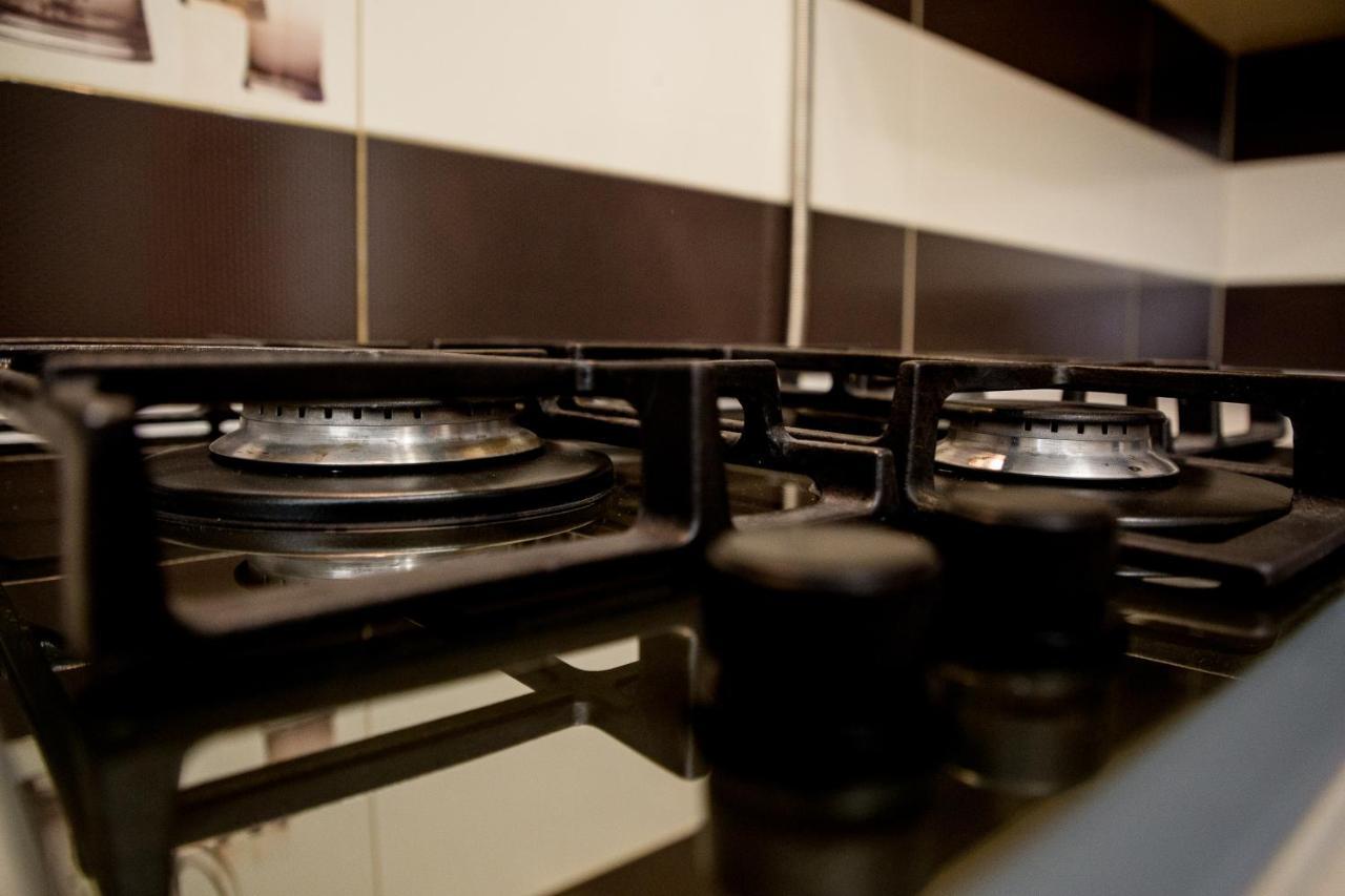 Apartment On Valova Street ลวีฟ ภายนอก รูปภาพ
