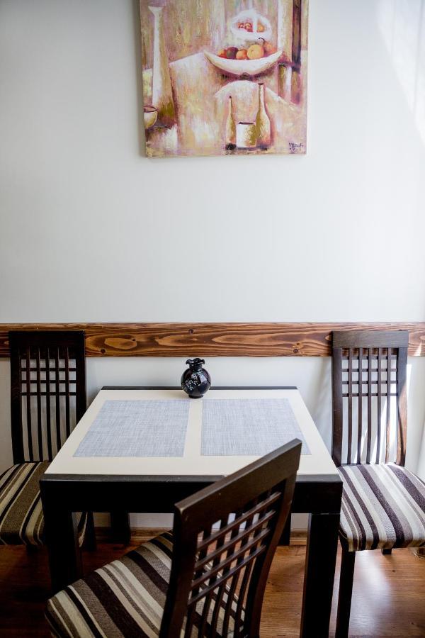 Apartment On Valova Street ลวีฟ ภายนอก รูปภาพ