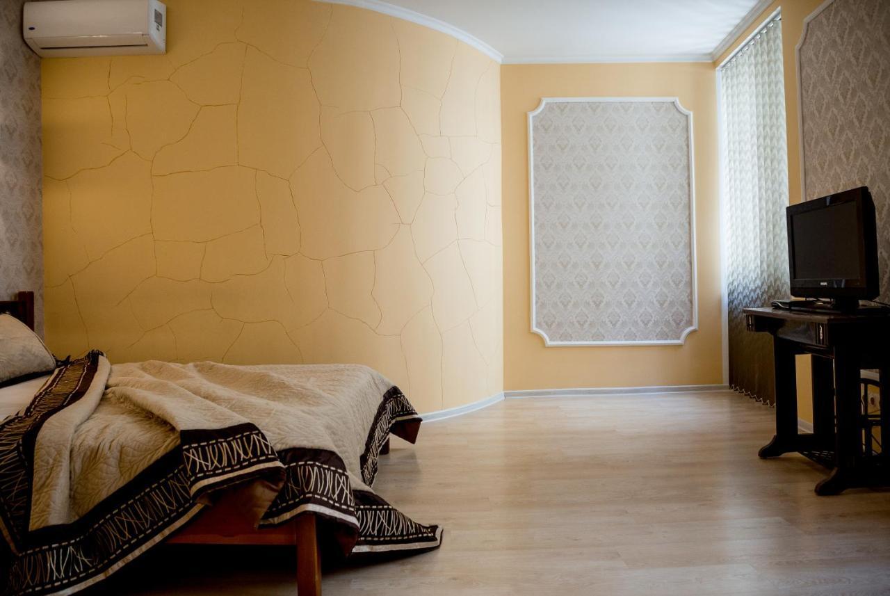 Apartment On Valova Street ลวีฟ ภายนอก รูปภาพ