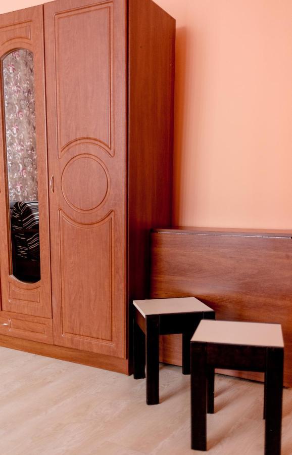 Apartment On Valova Street ลวีฟ ภายนอก รูปภาพ